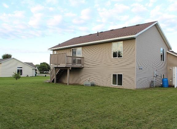 4th image of 407 6th Ave S