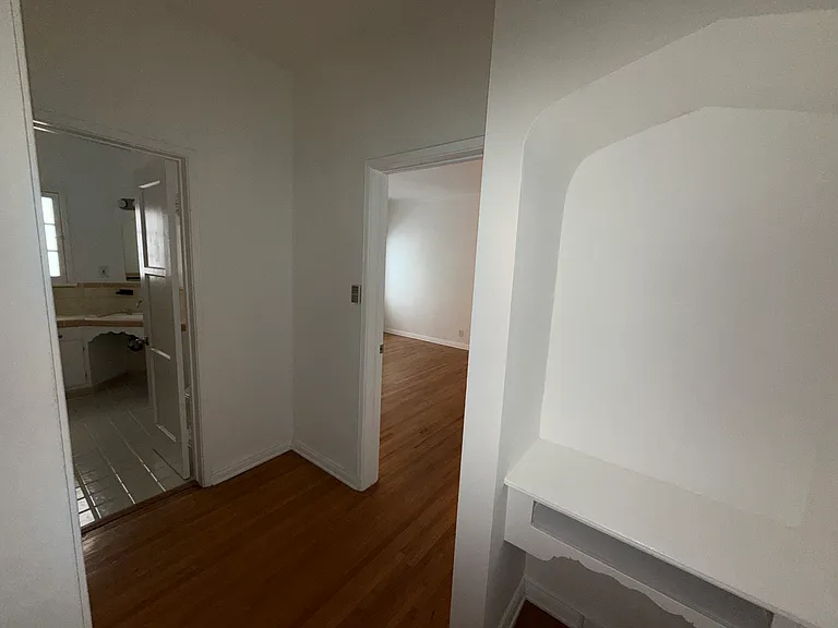 352 S Cloverdale Ave #352 — Photo 14