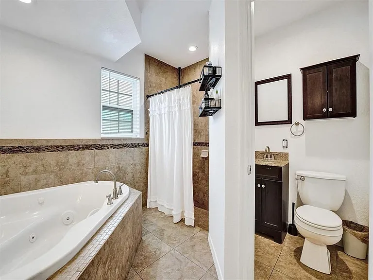4960 SW 89th Ave — Photo 7