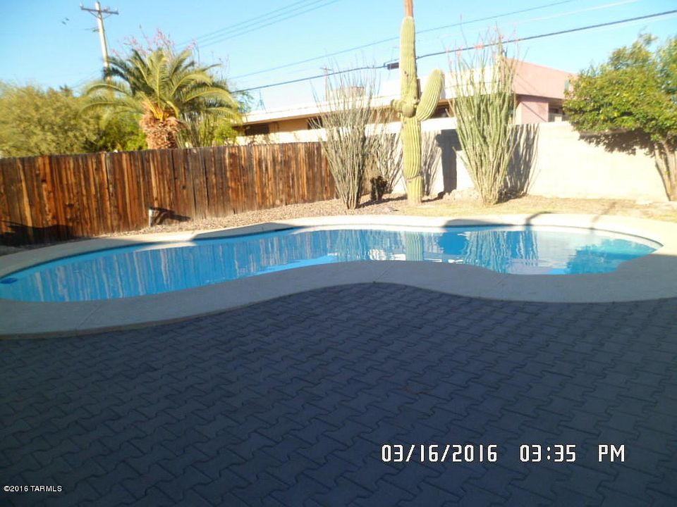 1st image of 991 S Sidney Ave