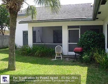 4th image of 7433 Royal Palm Blvd