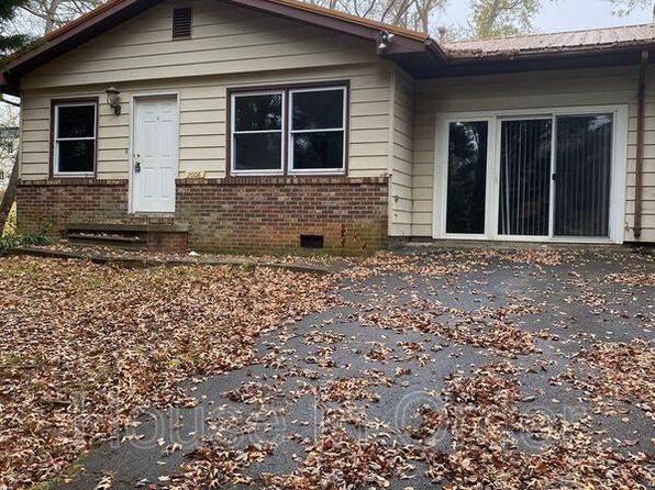 2008 Arlington Pl