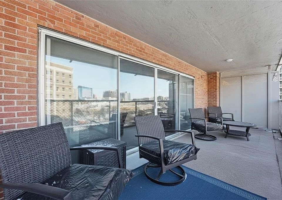 1st image of 310 W 49th St APT 201