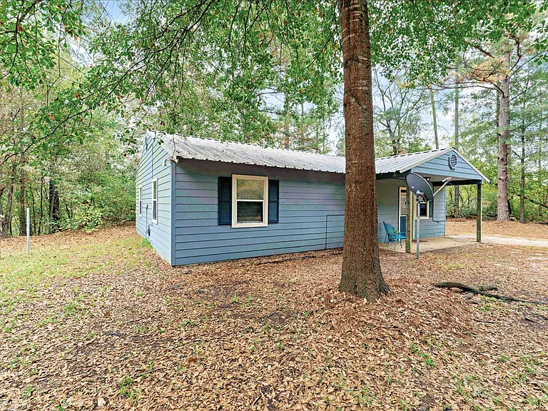 230 Private Road 7422 #230 — Photo 2