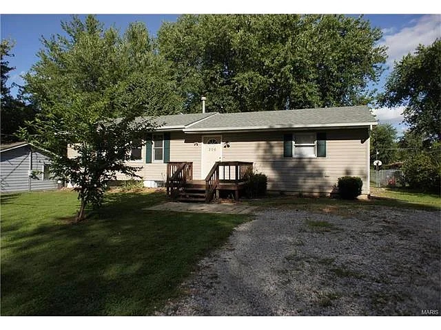 206 Sunset Dr photo 1