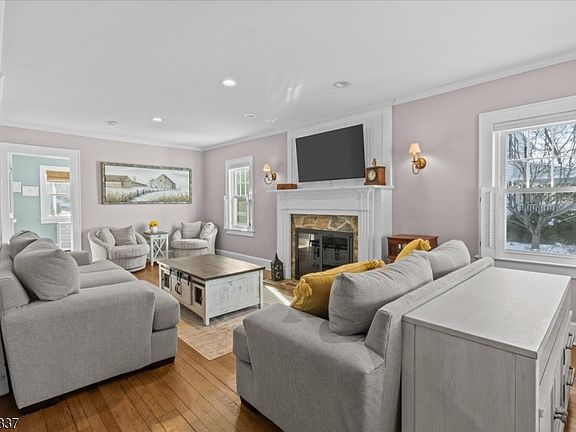 4th image of 89 Talmage Rd