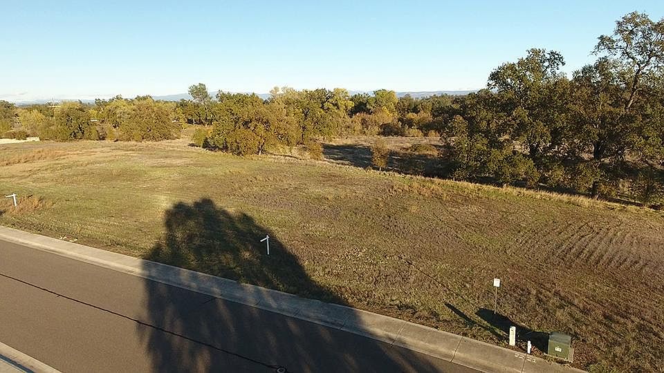 2nd image of Palo Cedro Oaks Lot 22