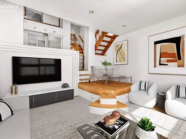 130 Barrow St APT 404, New York, NY 10014
