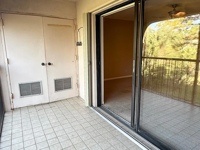930 SW 9th Street Cir #205 — Photo 34