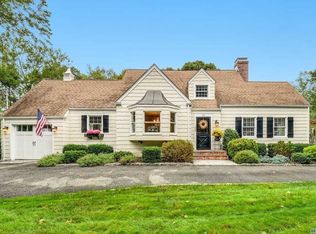 167 Maple Hill Rd, Huntington, NY 11743