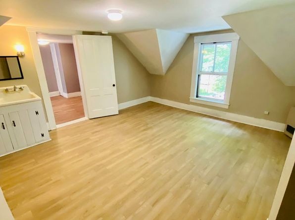 260 Lake St #6, Bristol, NH 03222