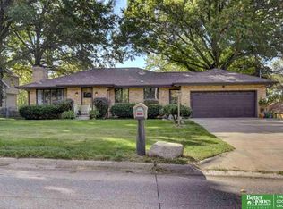 216 Bellevue Blvd N, Bellevue, NE 68005