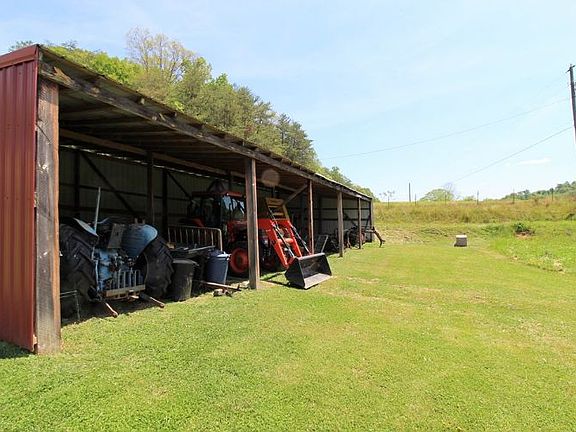 5th image of 1151 Big Hill Rd