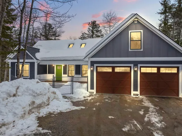 66 Tiger Lily Lane, Sidney, ME 04330