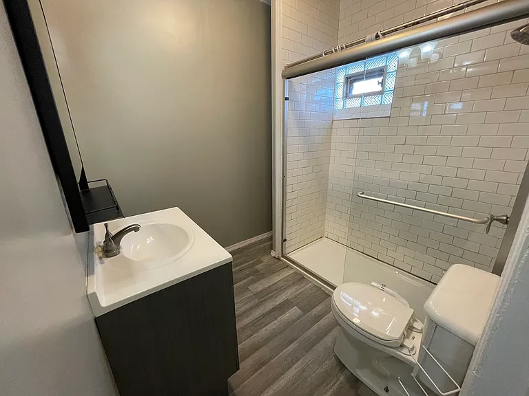 2317 E Park Pl — Photo 15