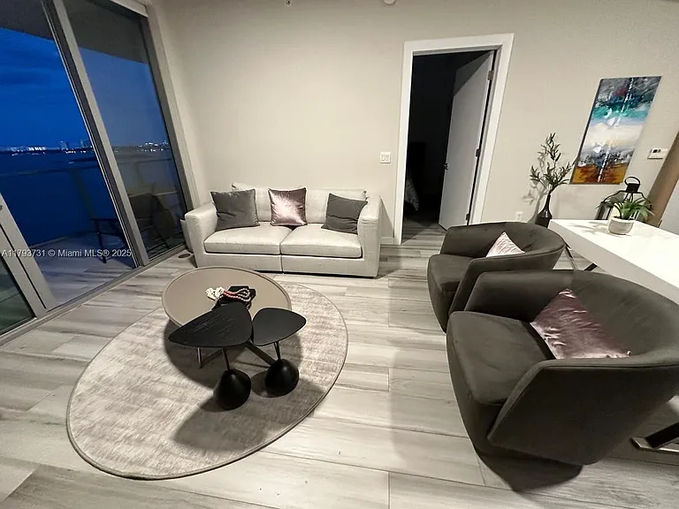 2900 NE 7th Ave #1205 — Photo 5