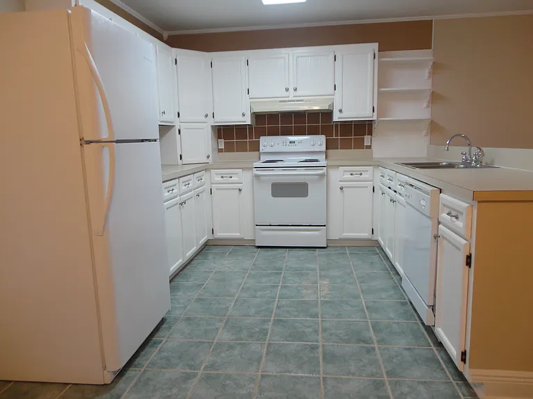 9441 Hidden Acres Rd — Photo 4