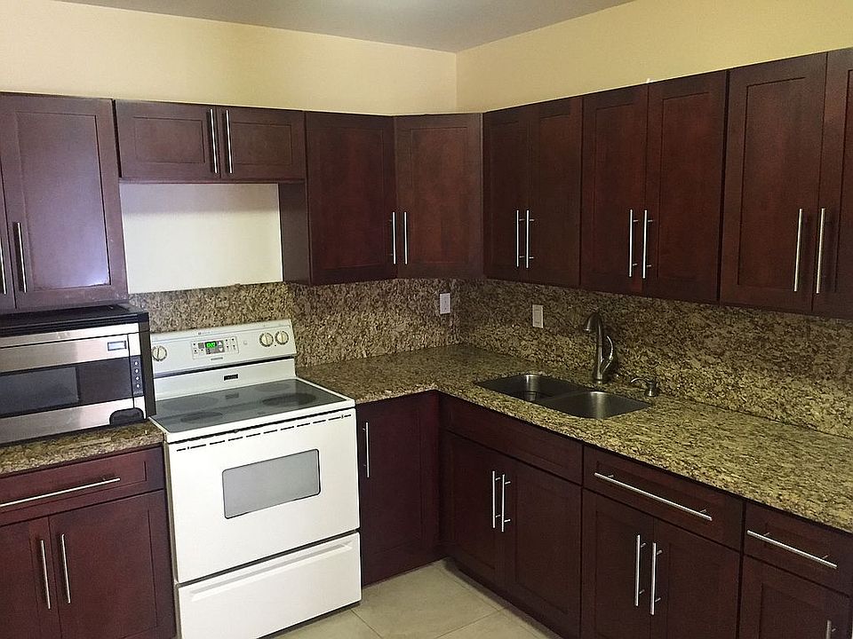 1st image of 350 E Laurel Dr APT 5F