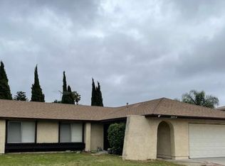 2054 Shelby Ln, Simi Valley, CA 93065