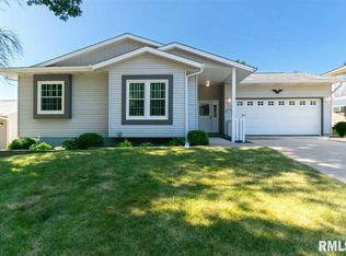 1411 W 48th St, Davenport, IA