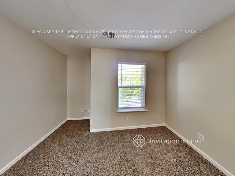 11512 Linday Way — Photo 13