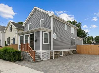 34 E Bowery St, Newport, RI 02840