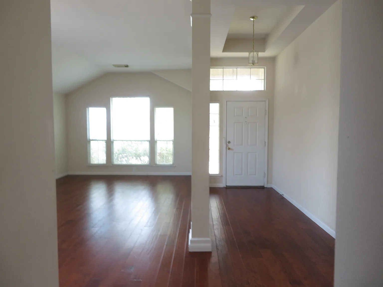 4 bed, 2125 sqft, $2,295 — Photo 3