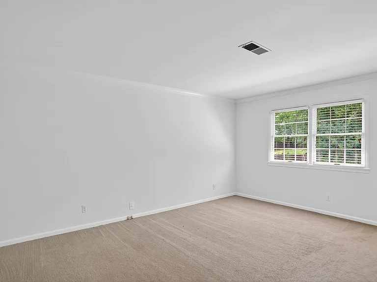 447 Cove Dr NE — Photo 12