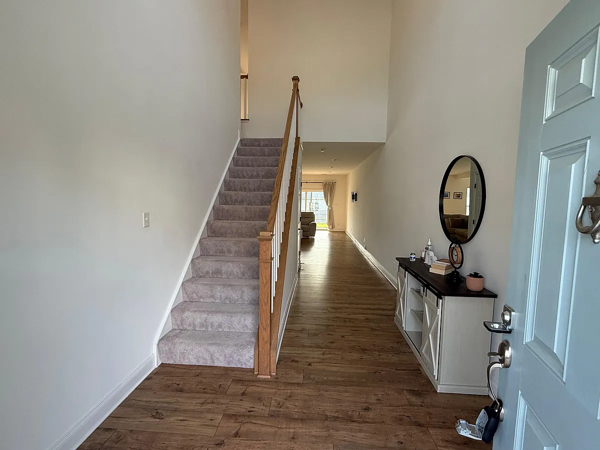 Building Photo - 7048 Dunton Rd #1