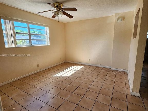 2nd image of 836 NW 2nd Ave APT 1