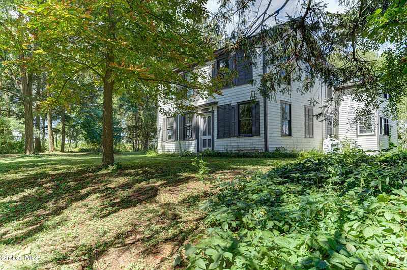 2nd image of 655 W Lykers Road