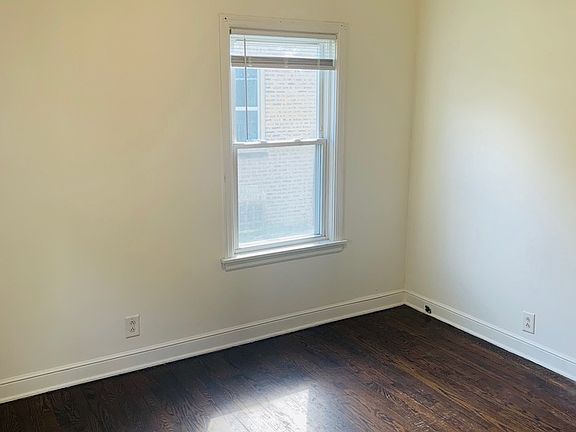 3rd image of 217 E 142nd Pl