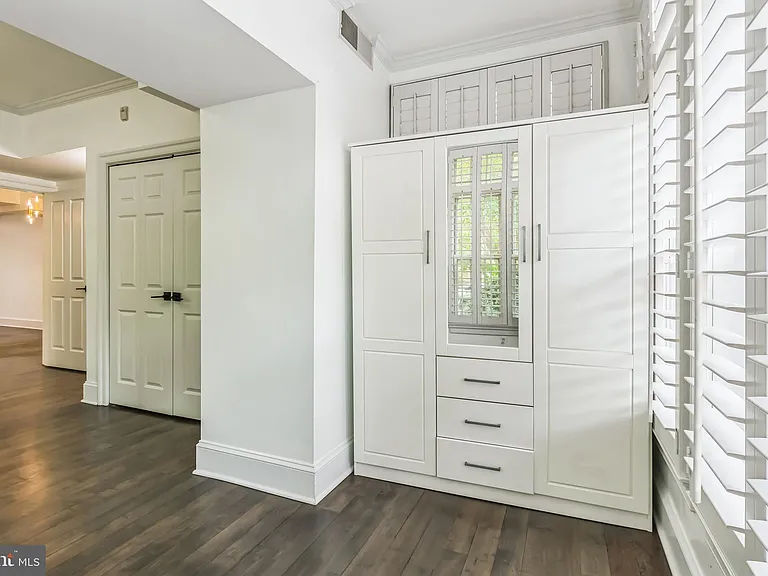 1750 16th St NW #13 — Photo 19