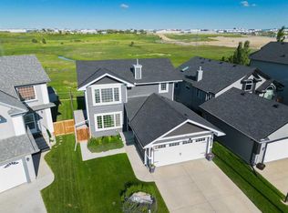 187 W Covington Close NE, Calgary, AB T3K4L9
