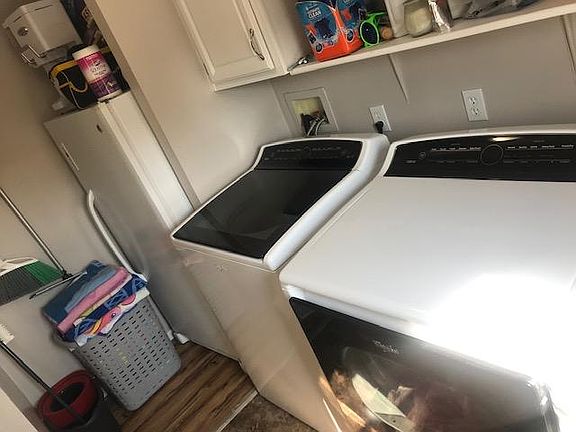5th image of 8550 Foothills Dr