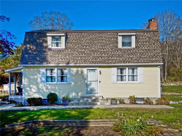 149 Bozrah Street, Bozrah, CT 06334