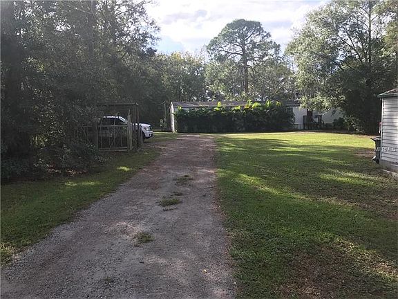 3rd image of 1417 Wildwood Ln