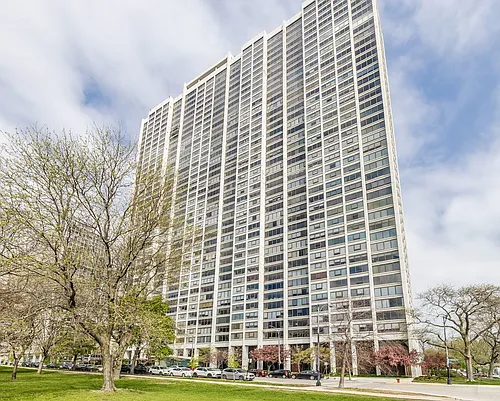2800 N Lake Shore Dr #3814-3816 Photo 1