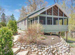 22 N Taylor St, New Buffalo, MI 49117