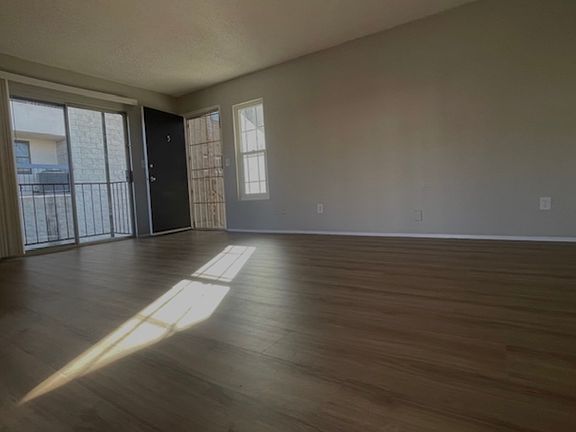 2nd image of 3588 1st Ave APT 5