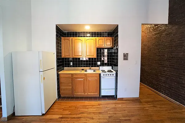 Rented by Best Apartments North Inc | media 14