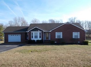 166 Fieldstone Ln, Westmoreland, TN 37186
