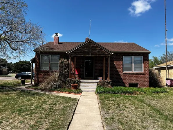 3220 Meadowlark Ln, Great Bend, KS 67530