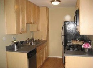 11910 Avon Way APT 4, Los Angeles, CA 90066