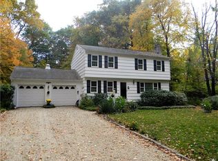 14 Alder Ln, Sandy Hook, CT 06482