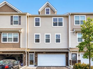 1668 Windigo Ln, Shakopee, MN 55379