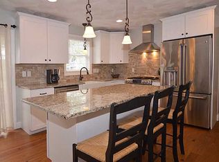 35 Spencer Ct, South Kingstown, RI 02879