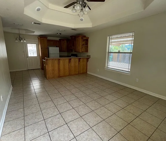 1205 S Palm Dr #4 — Photo 3