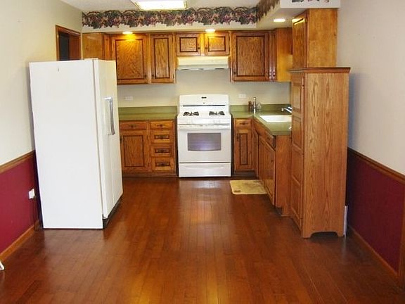 3rd image of 202 N Griffin St