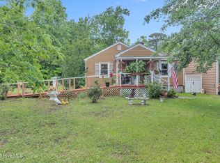 2601 Mayberry Loop Rd, Morehead City, NC 28557